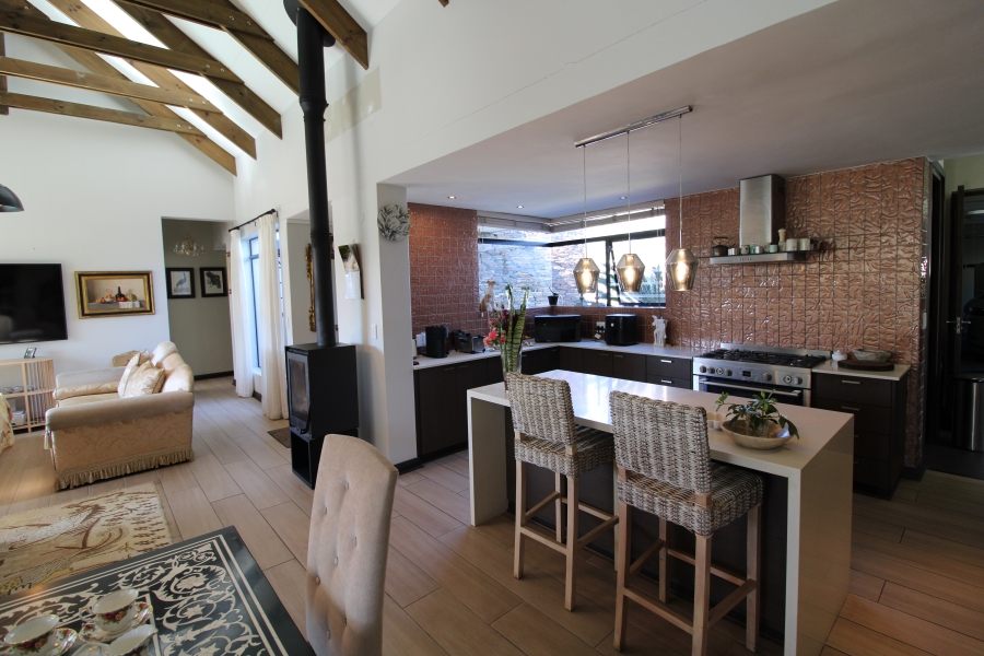 4 Bedroom Property for Sale in Earls Court Lifestyle Estate Western Cape